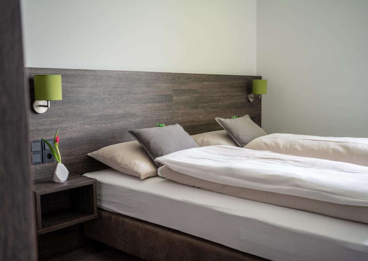 Eee Hotel Graz Pirka Exterior photo