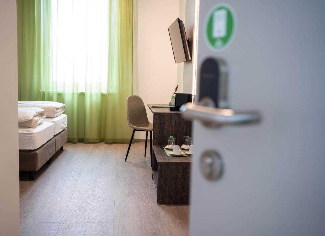 Eee Hotel Graz Pirka Exterior photo